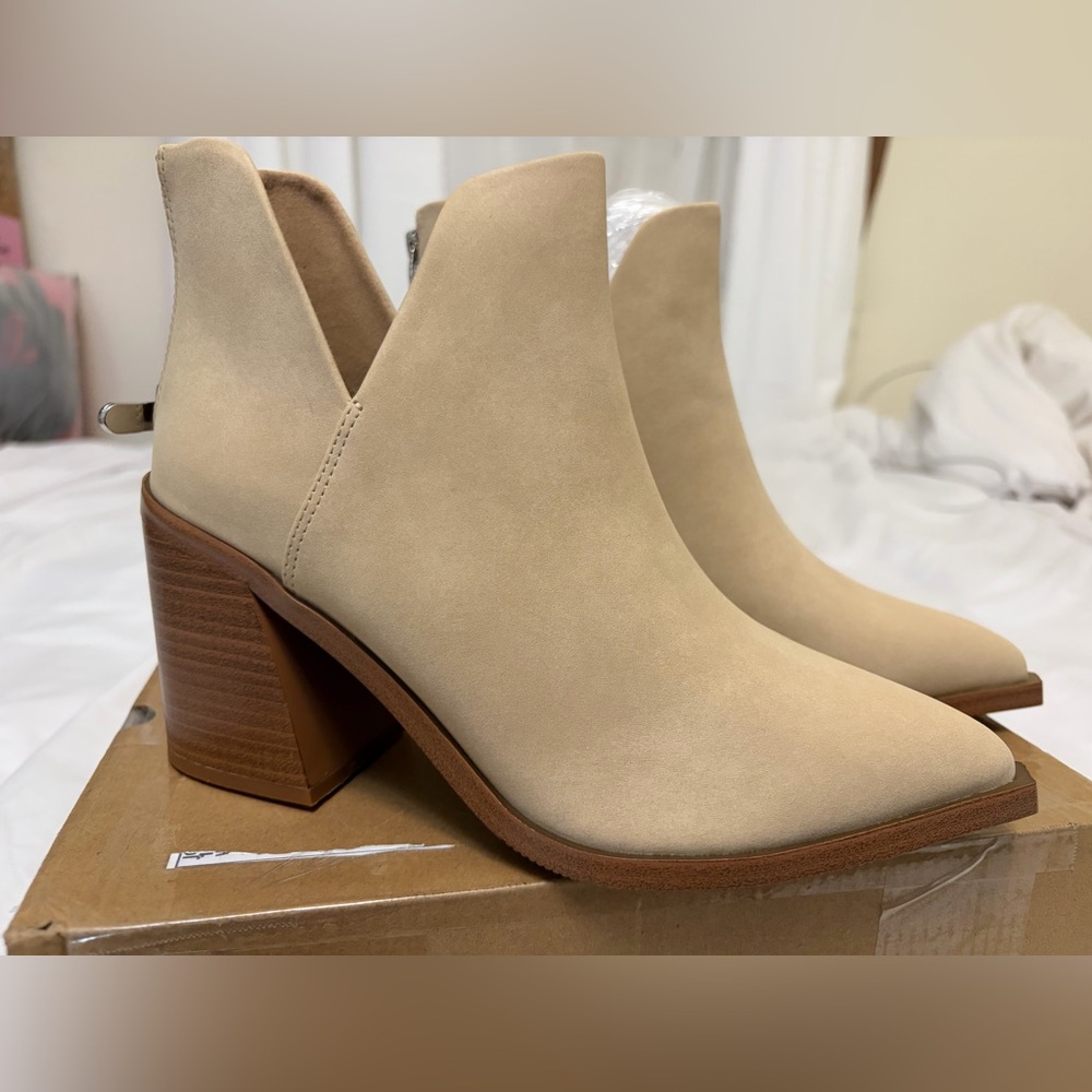 Chic Beige Ankle Booties